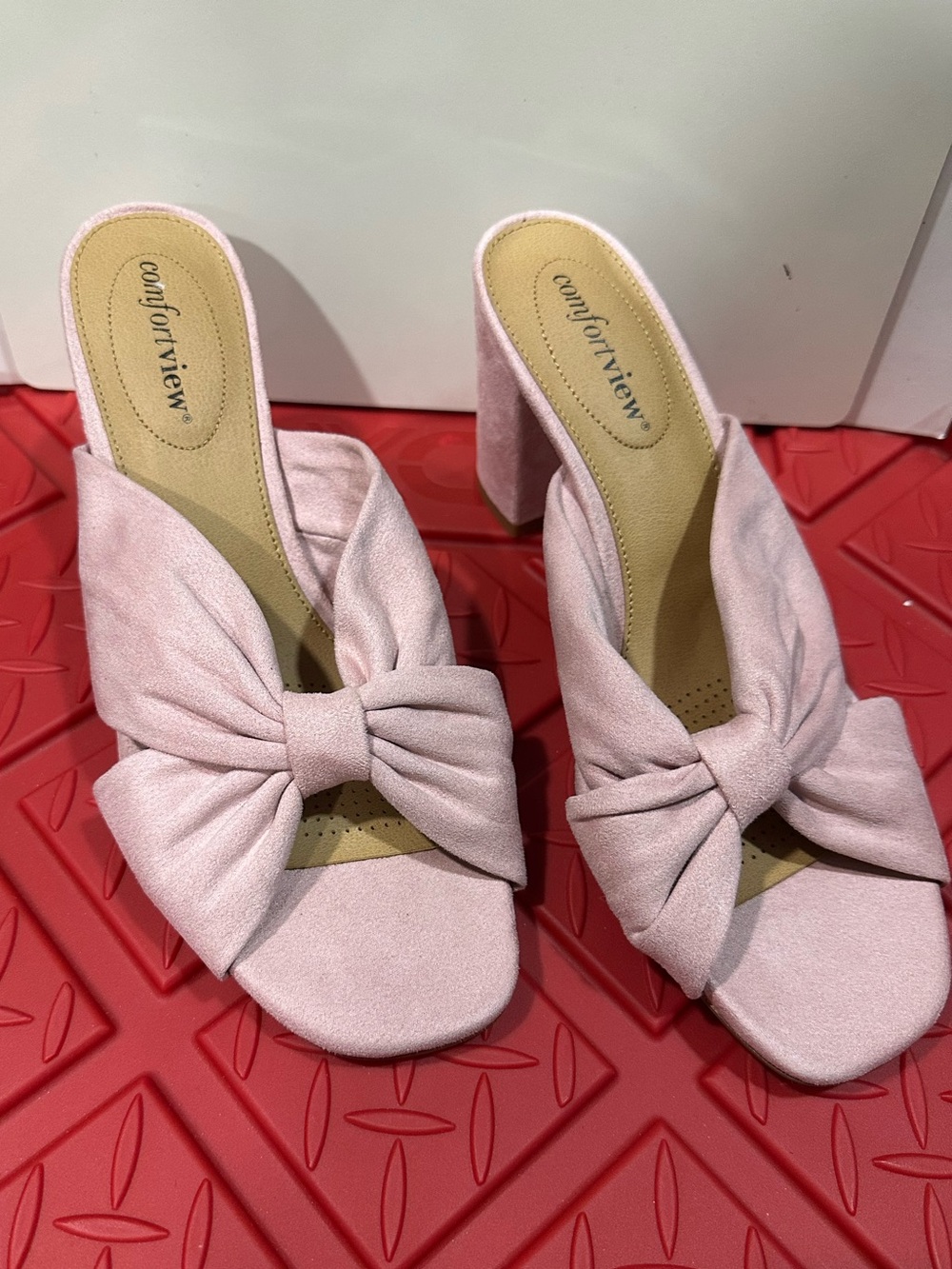 comfortview Light Pink Knot-Front Block Heel Mules size 8W